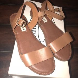 brown steve madden dondie sandal